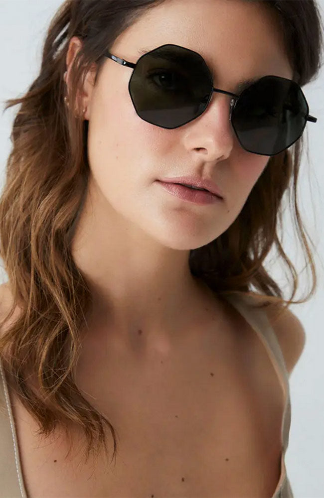 Parafina Sonnenbrille Brisa schwarz recyceltes Material unisex | Sophie Stone