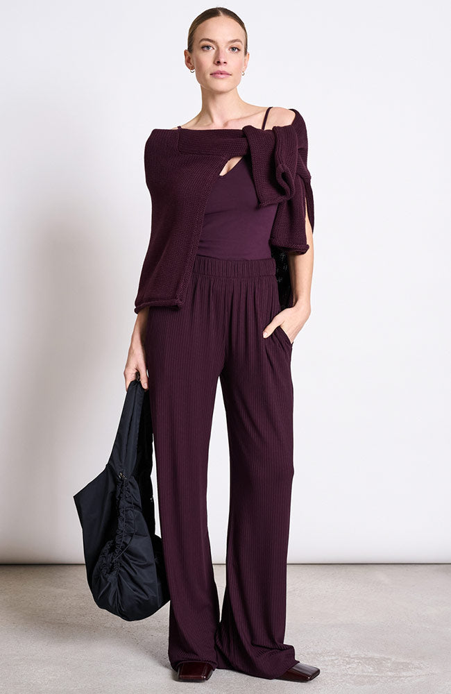 JAN N JUNE Smilla Hose Kirsche Lack aus 95% Lyocell (TENCEL™) für Frauen | Sophie Stone