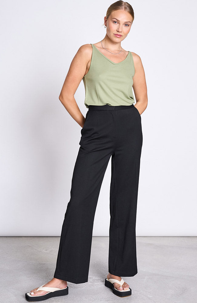 Jan 'n June Slip top triangle pale olive by TENCEL | Sophie Stone