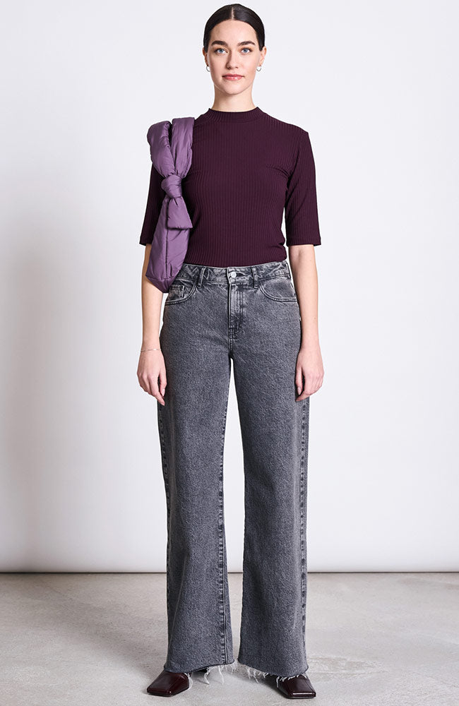 JAN 'N JUNE Nina shirt cherry lacquer from lyocell TENCEL for women | Sophie Stone