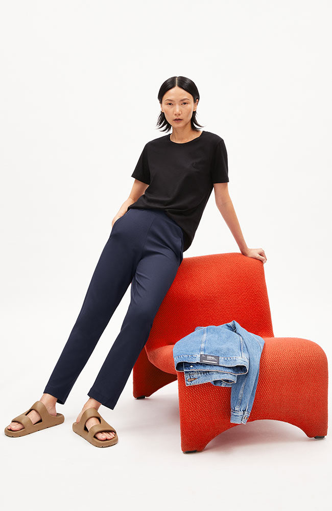 ARMEDANGELS Magdaalena pants navy | Sophie Stone