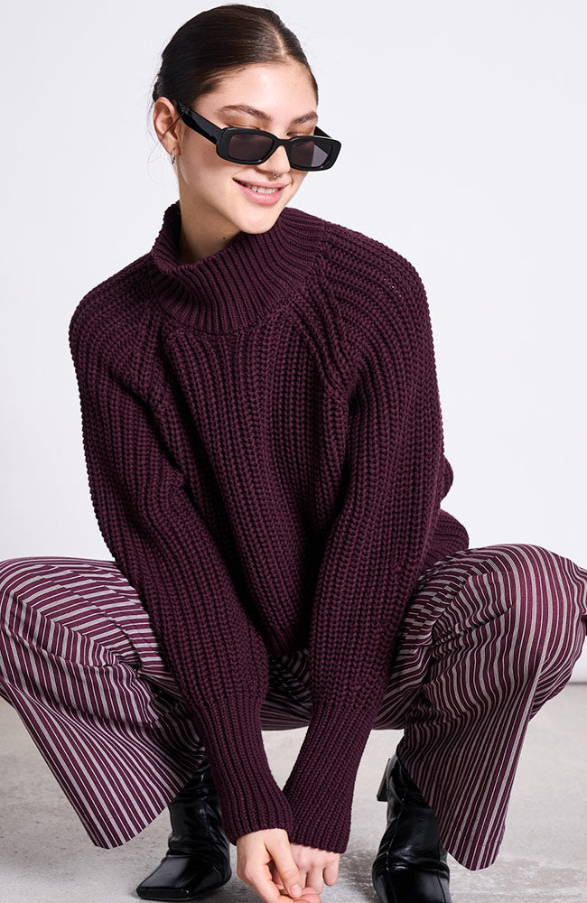 JAN 'N JUNE Ola chunky knit trui cherry van biologisch katoen dames | Sophie Stone