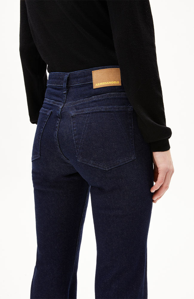 ARMEDANGELS Anamaa flared jeans maggiore including organic cotton woman | Sophie Stone