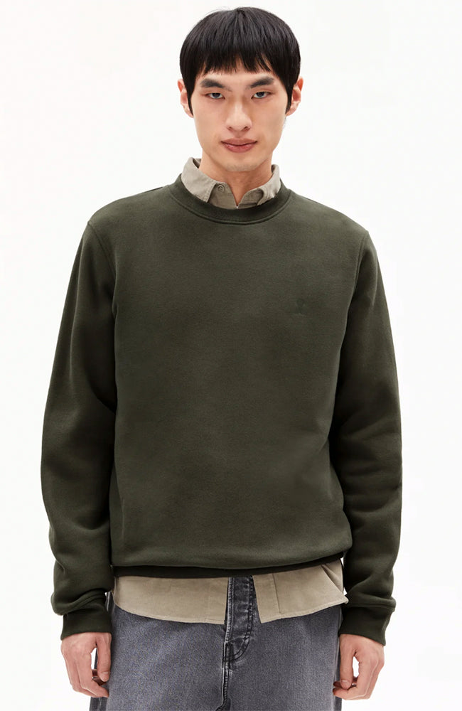 ARMEDANGELS Baaro forest pine sweater made of organic cotton men | Sophie Stone