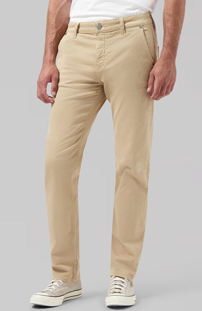 MUD Jeans Chester Chino Sand Bio-Baumwolle und TENCEL Herren | Sophie Stone
