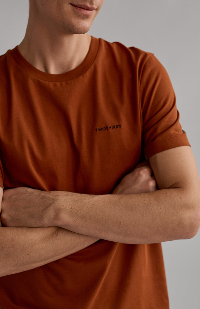 TWOTHIRDS Cookstown t-shirt umber orange made from, among other materials, recycled cotton for men | Sophie Stone