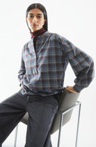 ARMEDANGELS Efinaraa block blouse cranberry organic cotton woman | Sophie Stone