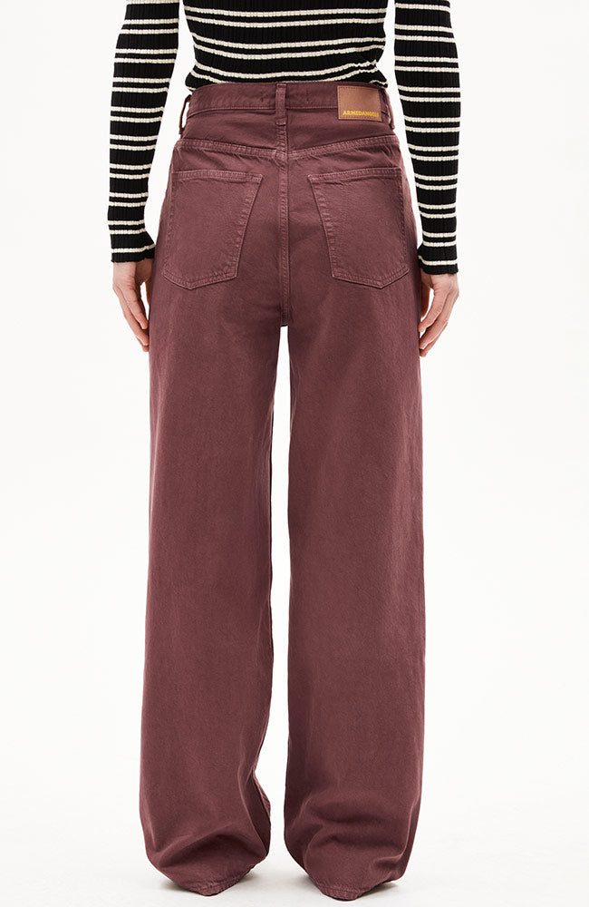ARMEDANGELS Enijaa jeans dark berry pink from recycled cotton for women | Sophie Stone