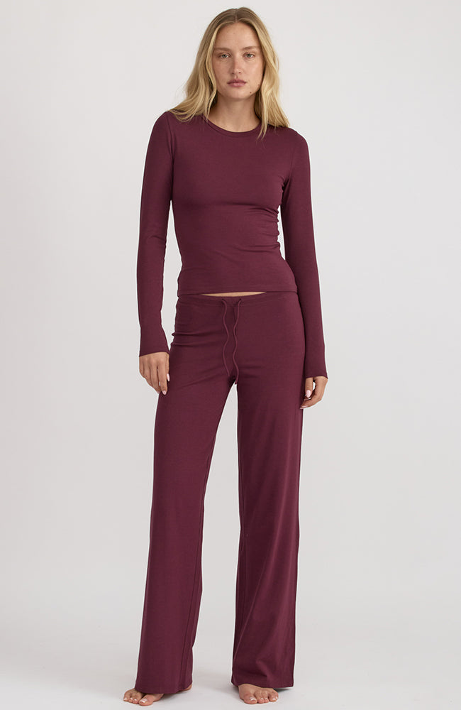 Organic Basics Everyday straight leg broek plum van o.a. biologisch katoen voor dames | Sophie Stone