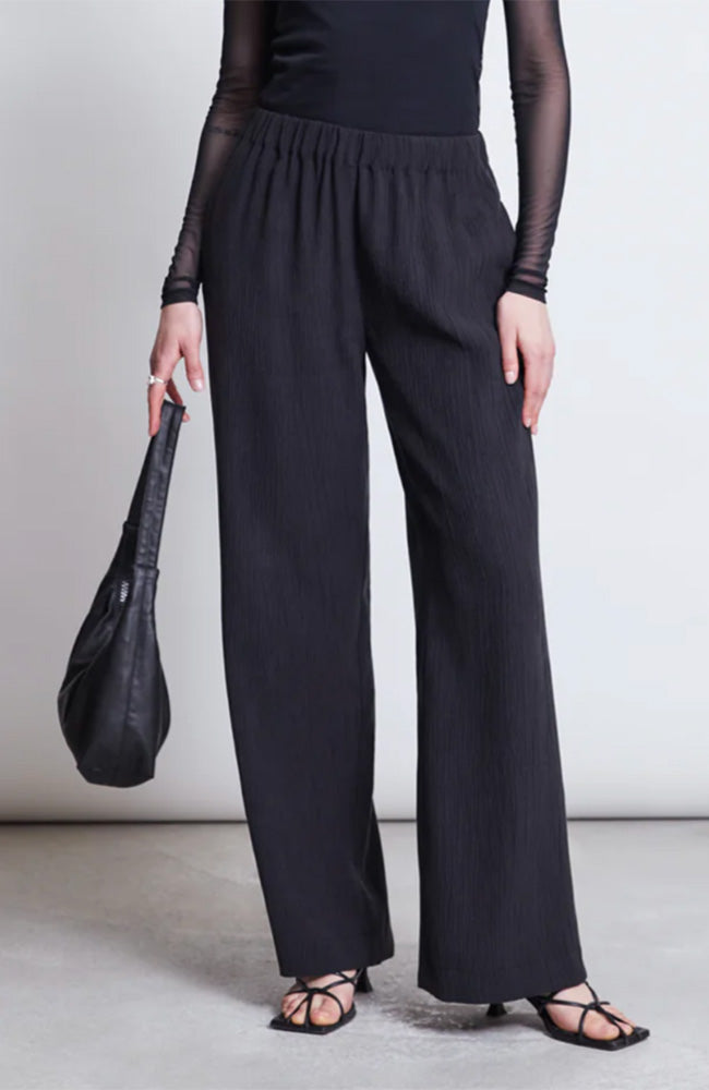 JAN N JUNE Hava Hose schwarz aus 88% Lyocell (TENCEL™) für Frauen | Sophie Stone