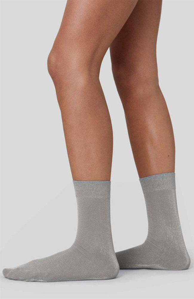Swedish Stockings Ines light grey sokjes gerecycled dames | Sophie Stone