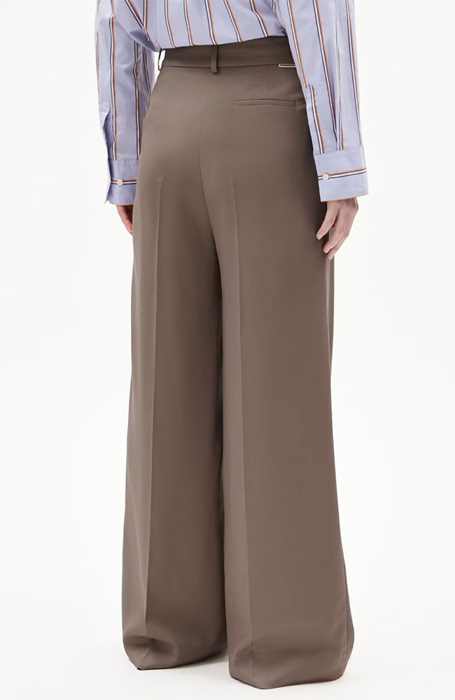 ARMEDANGELS Kaayua pants walnut TENCEL for women | Sophie Stone