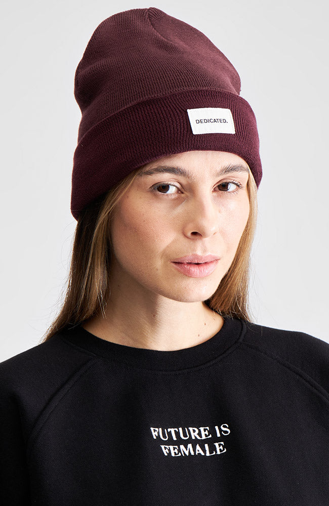 Dedicated Kiruna beanie muts rood gerecycled polyester dames | Sophie Stone