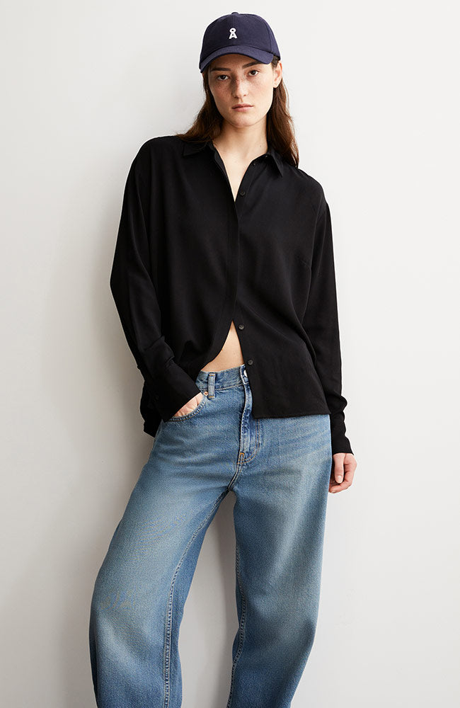 ARMEDANGELS Larisaana longsleeve blouse black by Ecovero woman | Sophie Stone