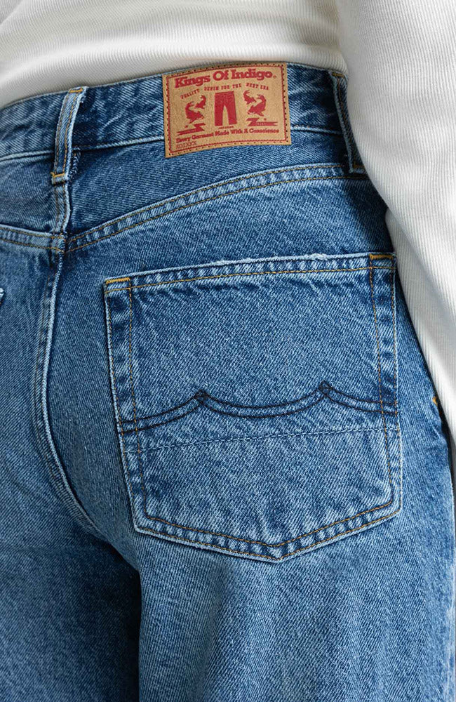 Kings of Indigo Liora jeans mid worn gerecycled katoen dames | Sophie Stone