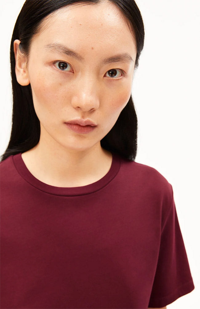 ARMEDANGELS Luaala t-shirt rood van biologisch katoen vrouw | Sophie Stone