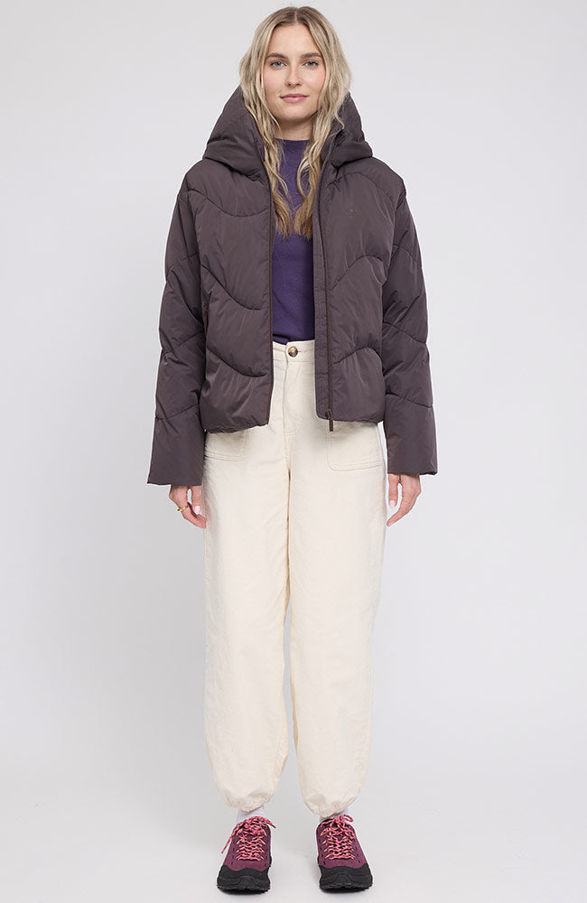 MAZINE Waves quilt short puffer jas eggplant van GRS voor dames | Sophie Stone
