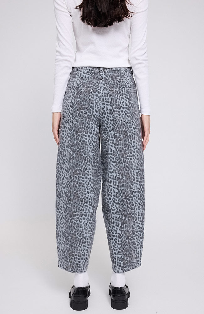 MAZINE Printed barrel jeans grijs van 100% GOTS bio katoen vrouwen | Sophie Stone