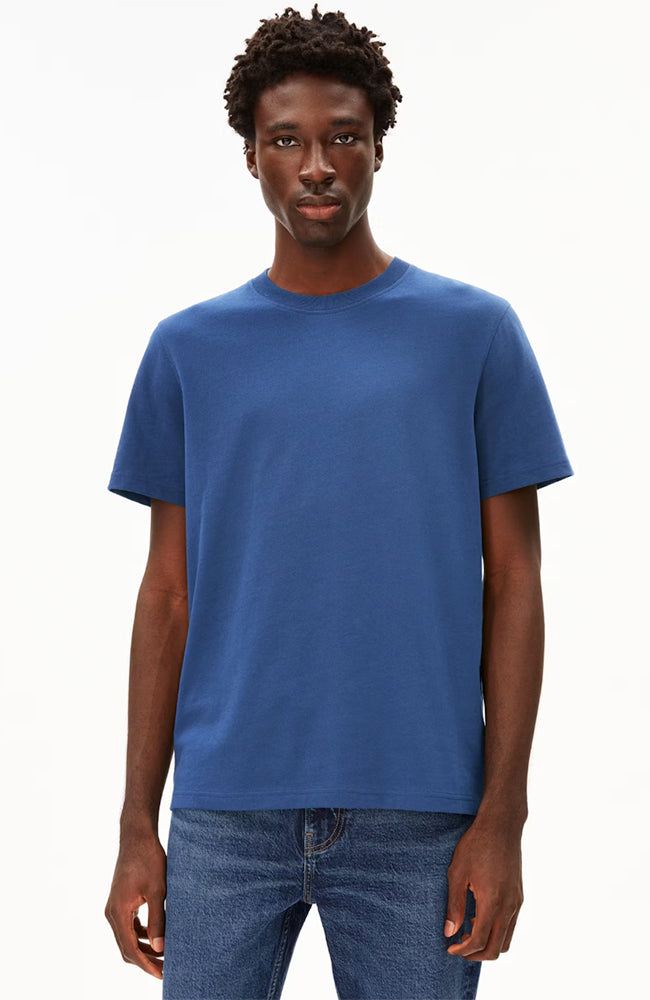 ARMEDANGELS Maarkos dunkles Morgen-T-Shirt aus Bio-Baumwolle | Sophie Stone