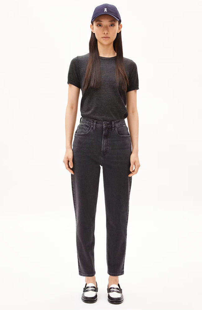 ARMEDANGELS Mairaa Mom jeans ebony in organic cotton for women | Sophie Stone