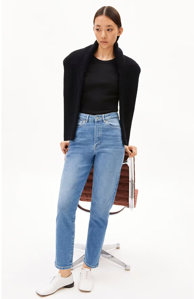 ARMEDANGELS Mairaa herse mom jeans in organic cotton for women | Sophie Stone
