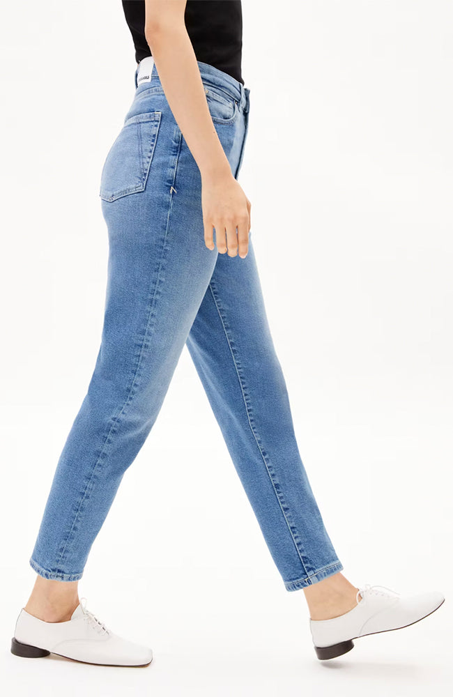ARMEDANGELS Mairaa herse mom jeans in organic cotton | Sophie Stone