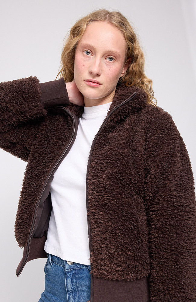 MAZINE Faux fur blouson jas coffee van gerecycled materiaal voor dames | Sophie Stone