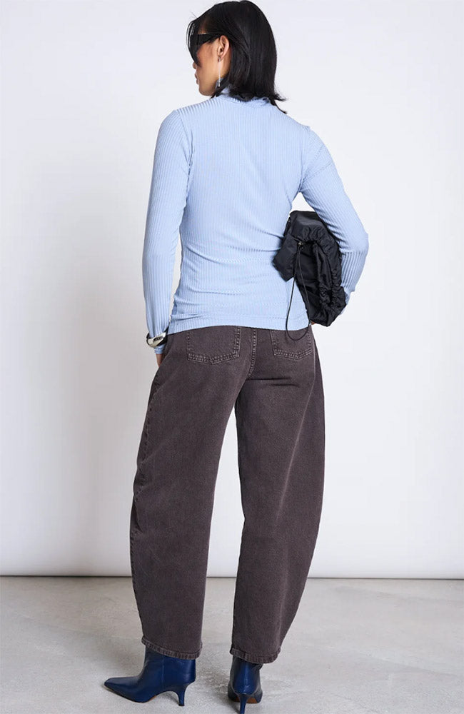 JAN 'N JUNE Mio top mid blue van 96% lyocell TENCEL voor dames | Sophie Stone