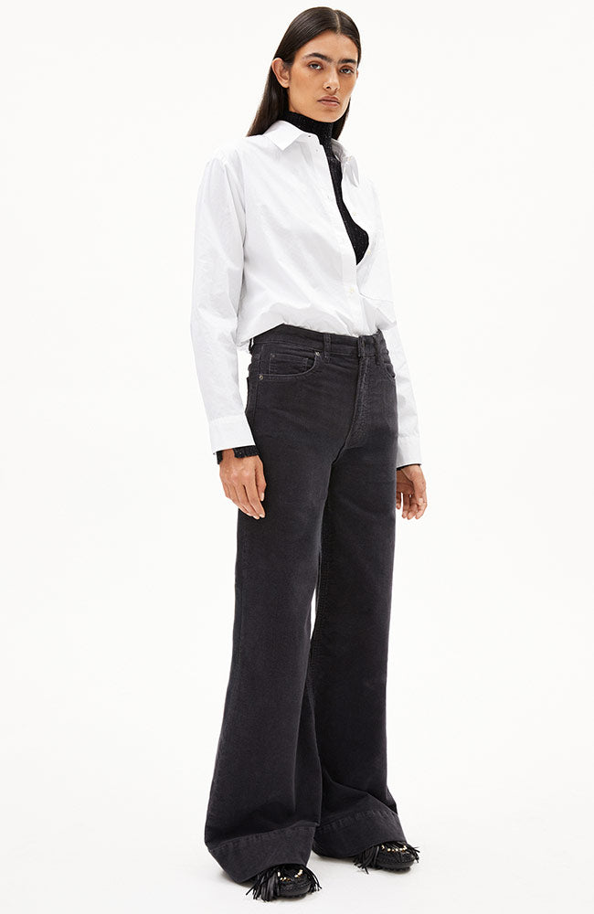 ARMEDANGELS Murliaa Cordhose dark steel Bio-Baumwolle für Frauen | Sophie Stone