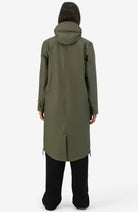 MAIUM woman raincoat Original army green from sustainable recycled polyester | Sophie Stone