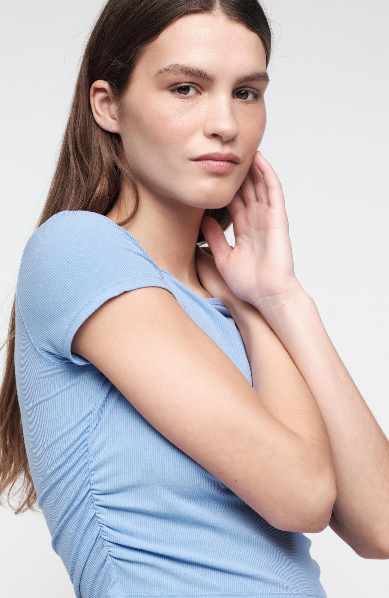 Organic Basics Active T-Shirt mit Rippbündchen aus Modal für Damen | Sophie Stone