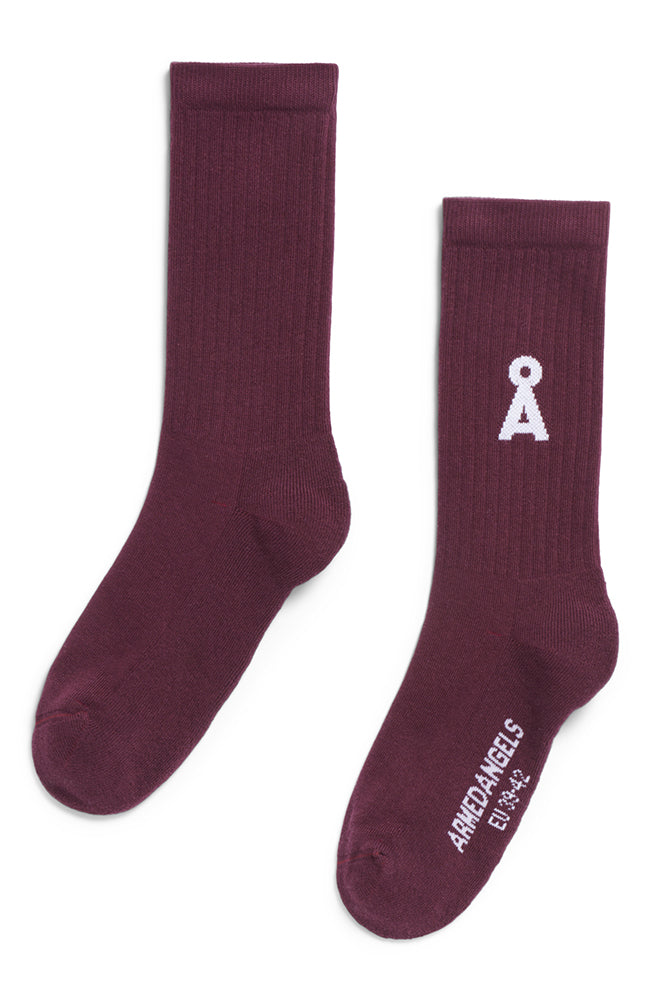 ARMEDANGELS Saamus sportsokken cranberry bio katoen uniseks | Sophie Stone