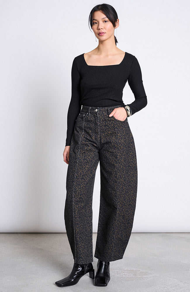 JAN 'N JUNE Fria top zwart van 96% lyocell TENCEL voor vrouwen | Sophie Stone