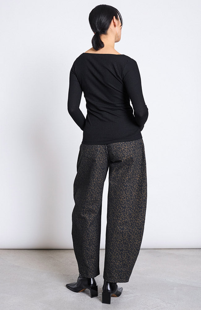 JAN 'N JUNE Fria top zwart van 96% lyocell TENCEL ladies| Sophie Stone