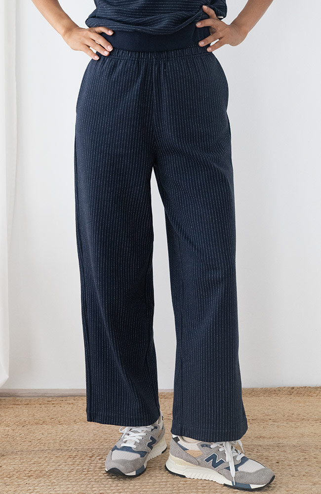 TWOTHIRDS Maipo broek navy stripes van o.a. 48% bio katoen dames | Sophie Stone