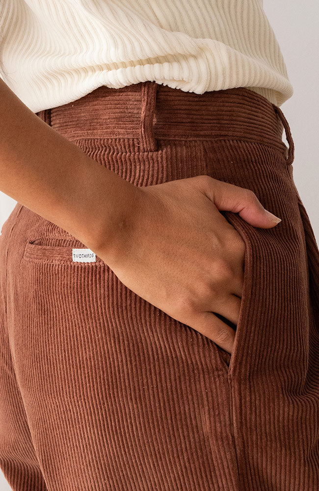 TWOTHIRDS Haruku corduroy pants cappuccino 100% bio katoen dames | Sophie Stone