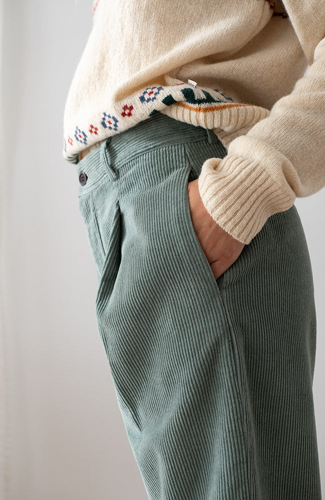 TWOTHIRDS Haruku corduroy pants green 100% bio katoen dames | Sophie Stone