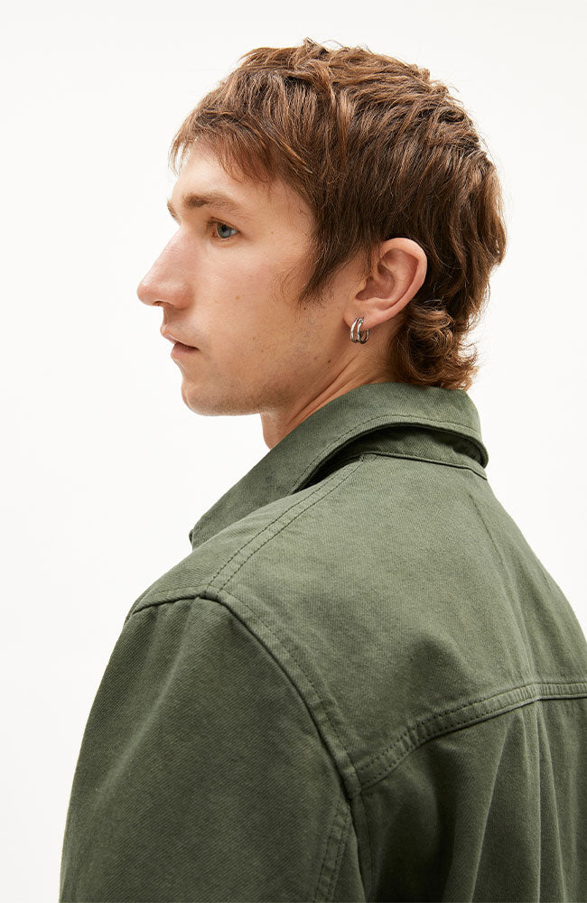 ARMEDANGELS Yunaai overshirt groen van gerecycled katoen heren | Sophie Stone