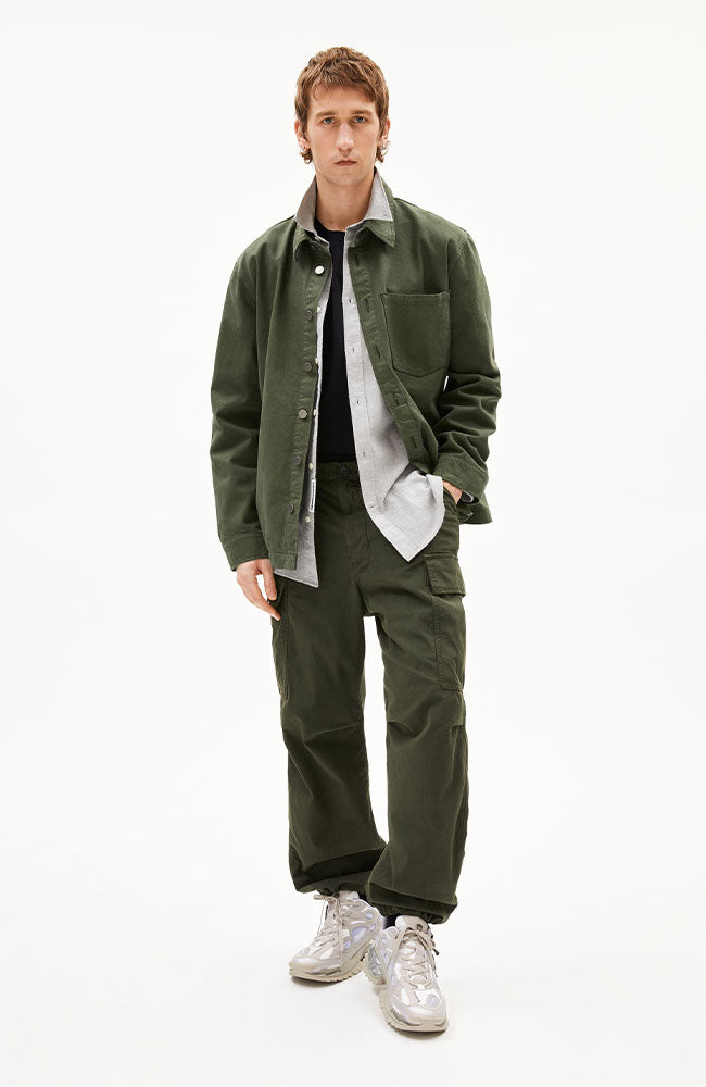ARMEDANGELS Yunaai overshirt forest pine van gerecycled katoen mannen | Sophie Stone