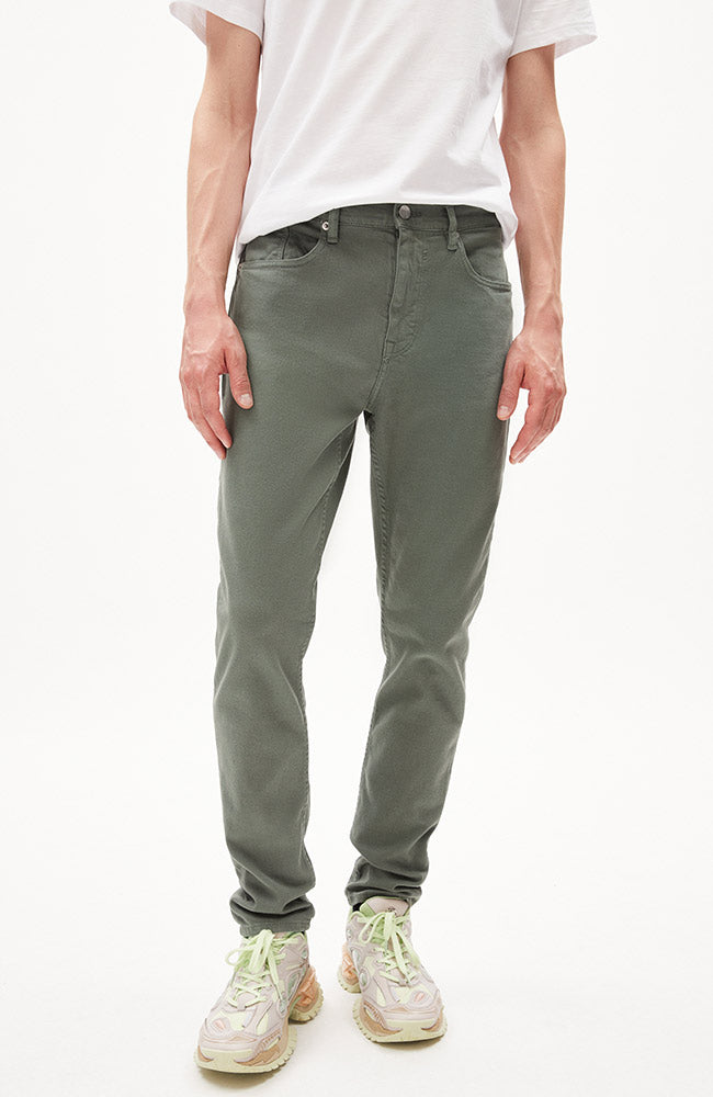 ARMEDANGELS Aarjo jeans grey green van biologisch katoen heren | Sophie Stone