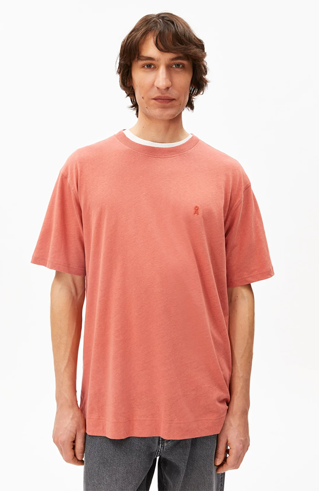 ARMEDANGELS Maarkos T-Shirt rot aus u. a. Leinen für Herren | Sophie Stone