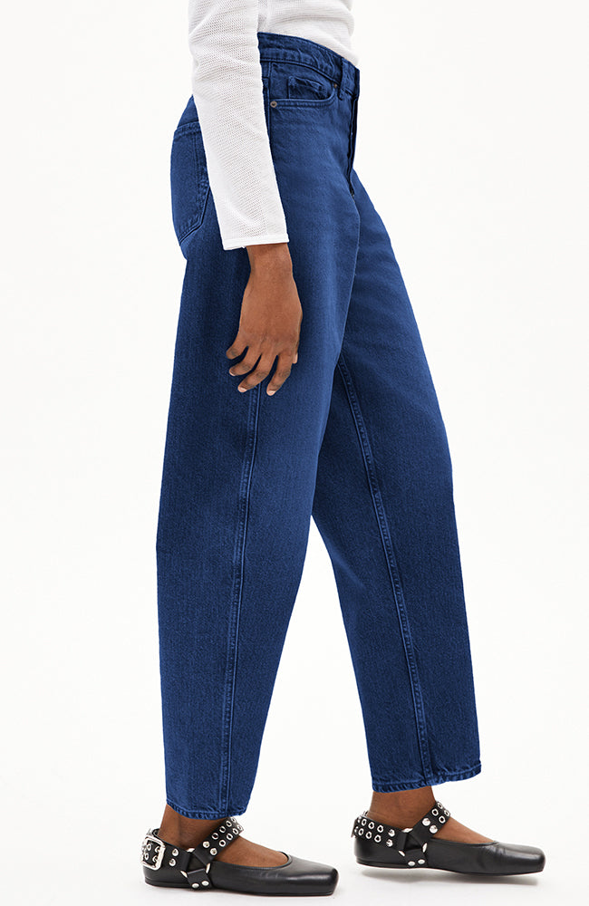 ARMEDANGELS Baarell barrel jeans airglow cotton woman | Sophie Stone