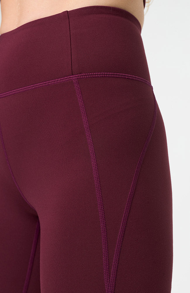 Girlfriend Collective compressive high-rise legging mulberry GRS RPET dames | Sophie Stone