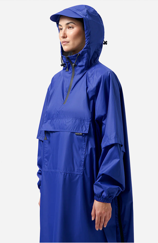 MAIUM Poncho electric blue for ladies | Sophie Stone