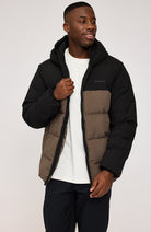 Mazine Puffer winterjas black olive van 100% gerecycled polyester voor heren | Sophie Stone