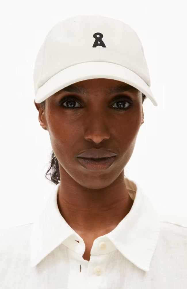 ARMEDANGELS Yenaas bold oatmilk black biologisch katoen | Sophie Stone