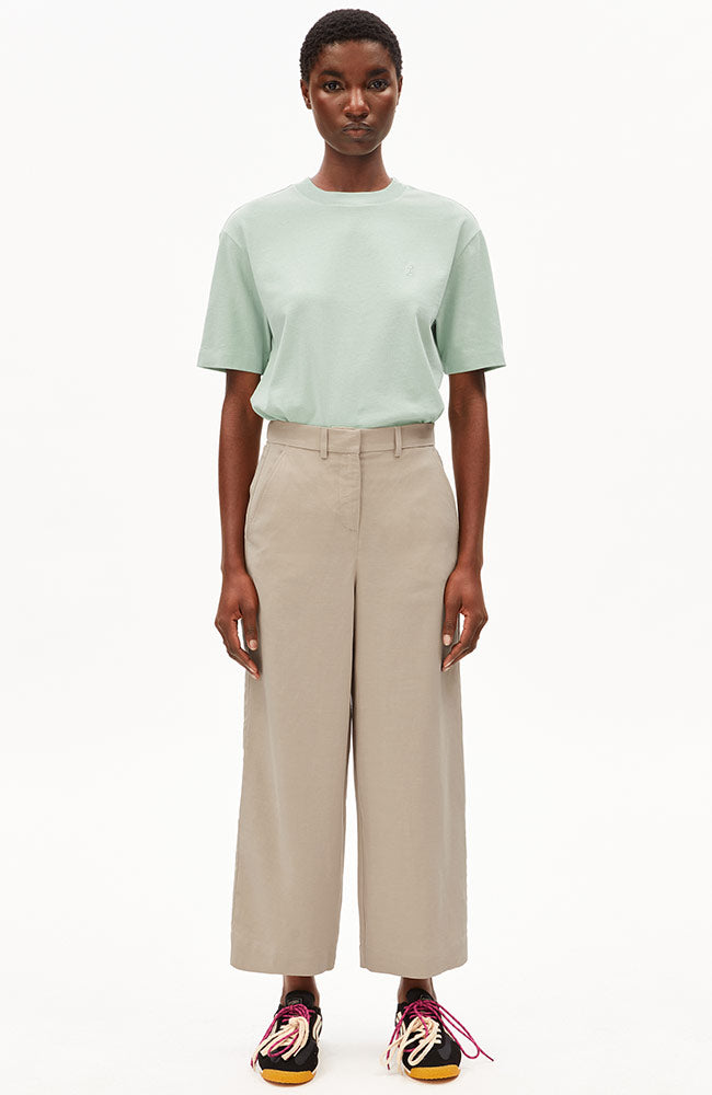 ARMEDANGELS Caarunus Lino Hose Sandstein für Damen | Sophie Stone