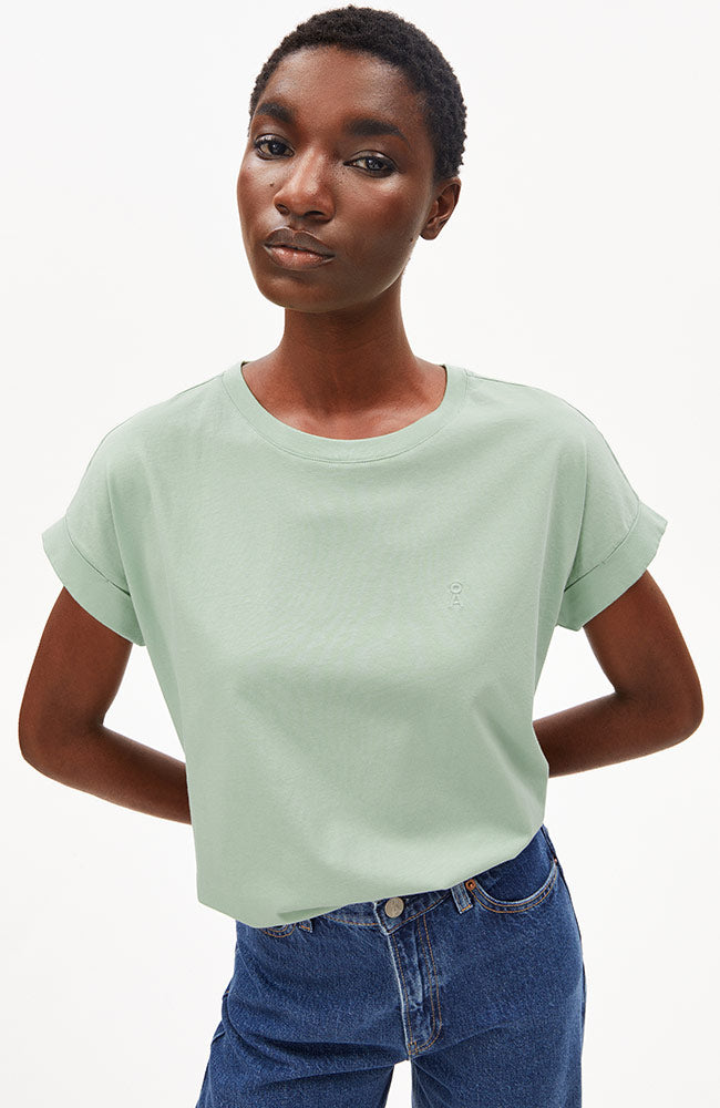 ARMEDANGELS Idaara T-Shirt aus Bio-Baumwolle für Damen, grün | Sophie Stone