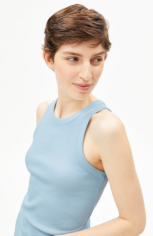ARMEDANGELS Kanitaa top blue glow biologisch katoen voor dames | Sophie Stone