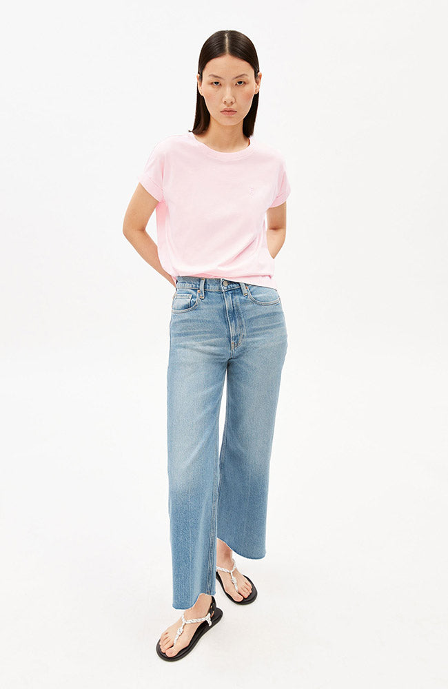 ARMEDANGELS Idaara T-Shirt „Pink Mist“ aus Bio-Baumwolle | Sophie Stone